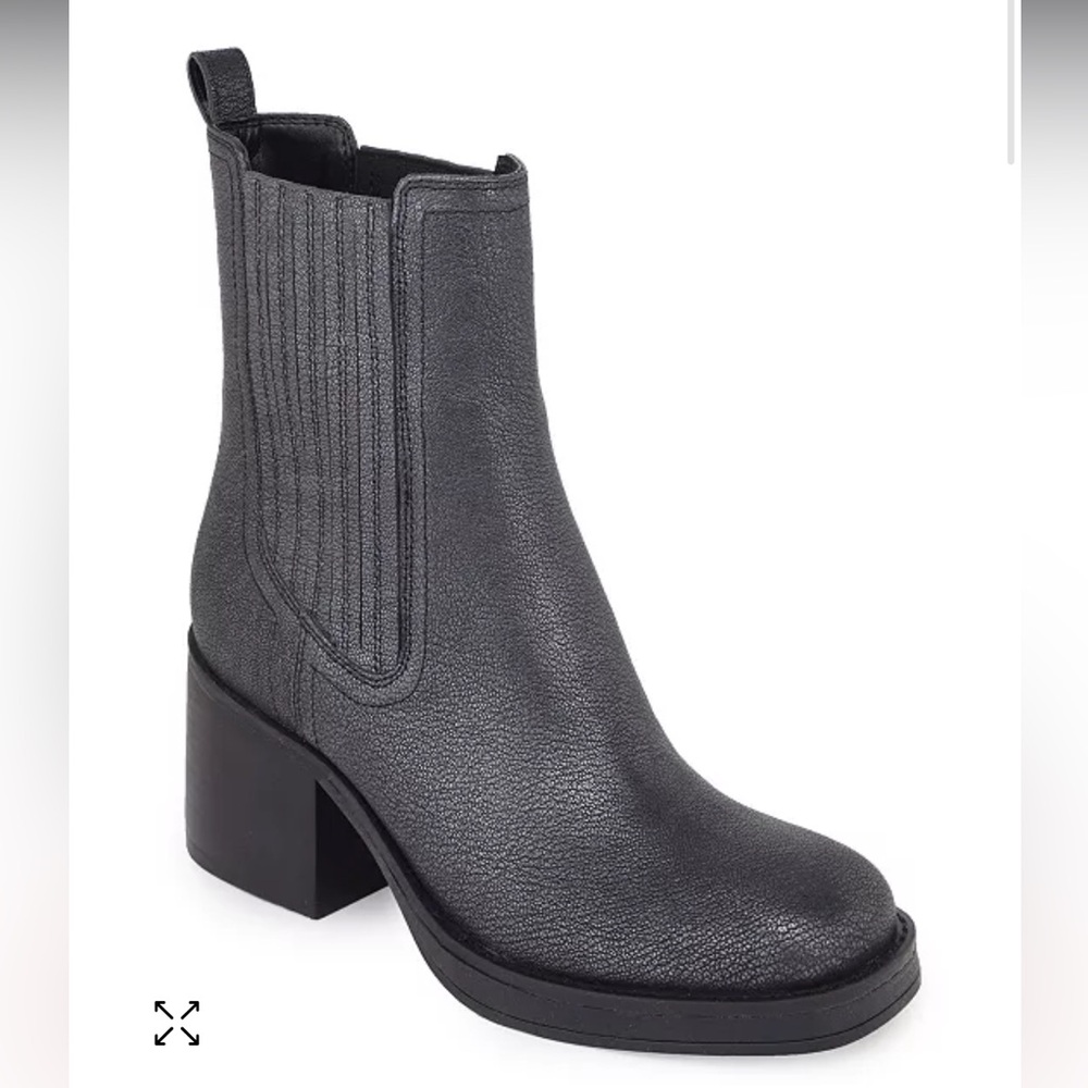 NIB Kenneth Cole New York Jet Chelsea Boots